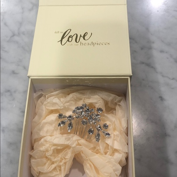 Bridal Hair Pin from Bloomingdale’s - Picture 2 of 3